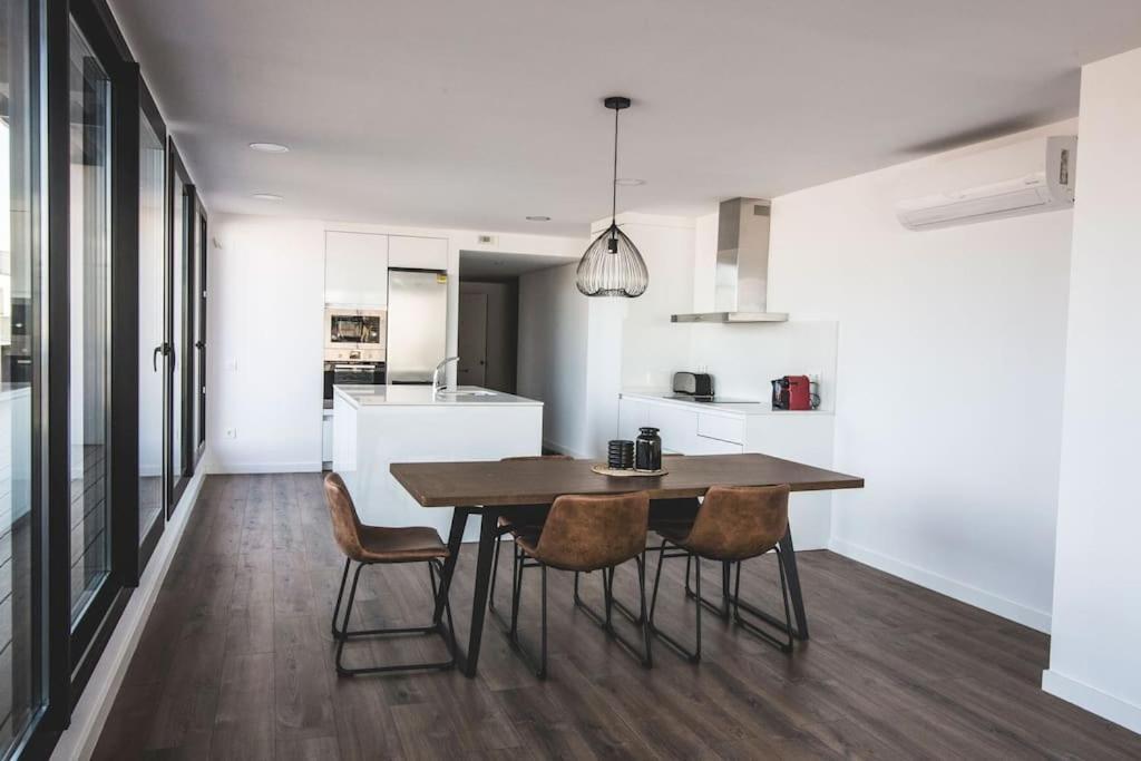 Apartamento Atico Con Terraza En El Centro De Reus Exterior foto