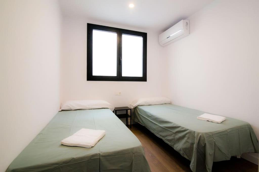 Apartamento Atico Con Terraza En El Centro De Reus Exterior foto